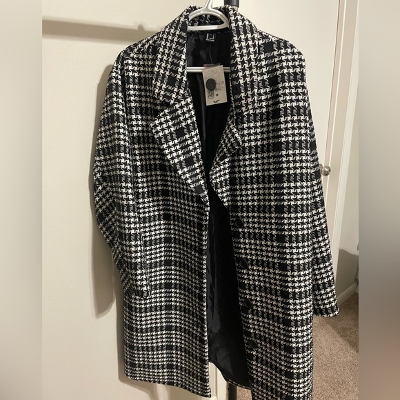 Forever 21 Premium Label Houndstooth Button-Front Coat - Picture 2 of 8